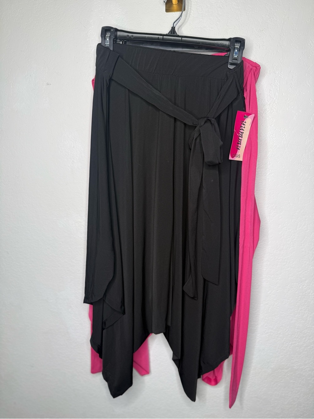 2 Yummie Plus Women's Black Solid Harem Pants Tie Accent Elastic Waist Plus 2X